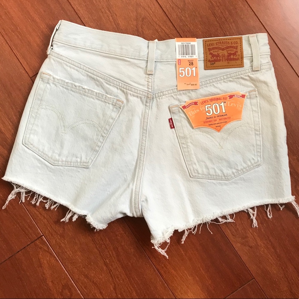 NWT LEVI’S 501 Shorts